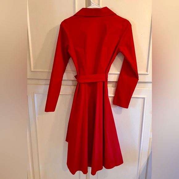 Powerful Red Dress that makes a wow statement wherever you are. Dress V size S - Picture 2 of 6